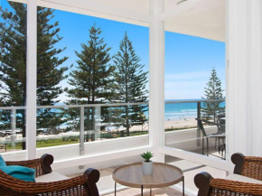 Rainbow Pacific Unit 9 - Right on the beach in Rainbow Bay Coolangatta Gold Coast